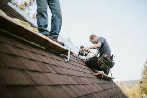 Local Roofers in Newton Hook, NY